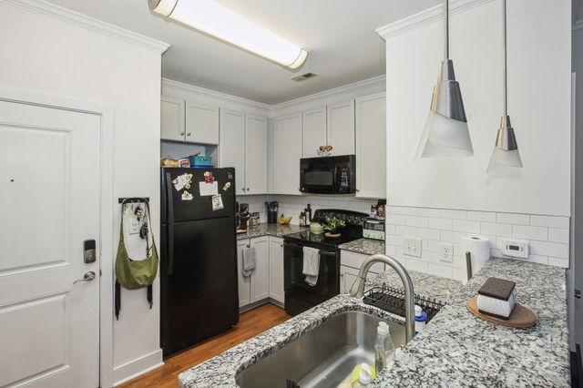 630 Calvert Street 410, Charlotte, NC 28208