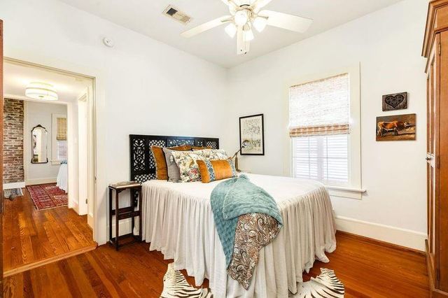 1207 15th Street, Galveston, TX 77550