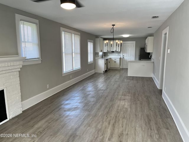 2105 GILMORE Street, Jacksonville, FL 32204