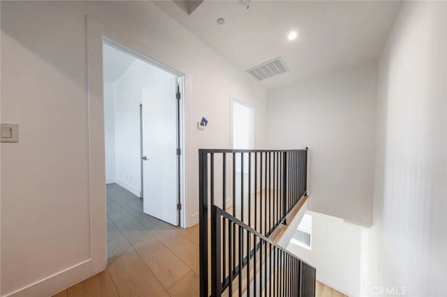 5935 Woodman, Sherman Oaks, CA 91401