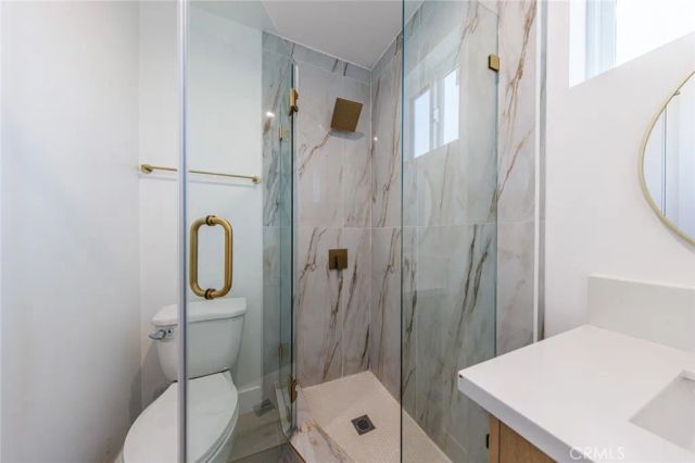 5935 Woodman, Sherman Oaks, CA 91401