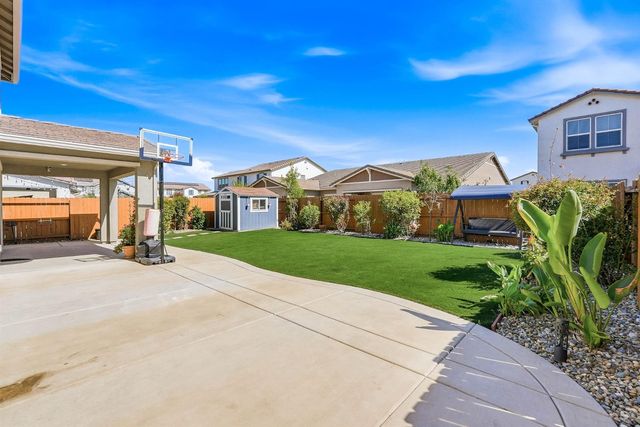 7506 Darque Way, Elk Grove, CA 95757