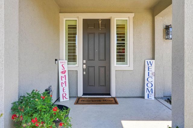 7506 Darque Way, Elk Grove, CA 95757
