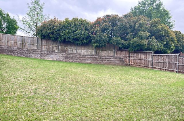 529 Continental Drive, Lewisville, TX 75067