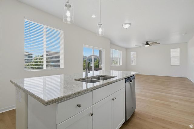 49 W PAPER BARK ST, Vineyard, UT 84059