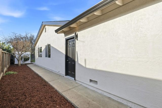 3091 Seymour Pl, Fremont, CA 94555