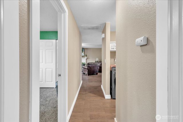 31212 9th Avenue S, Federal Way, WA 98003