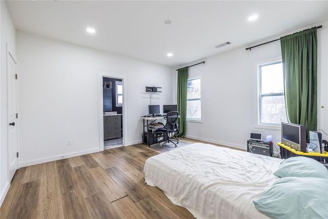 1466 Venetian SW Drive, Atlanta, GA 30311