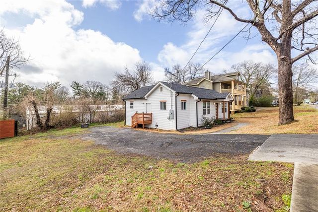 1466 Venetian SW Drive, Atlanta, GA 30311