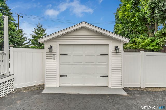 15 Corona Drive, Milford, CT 06460