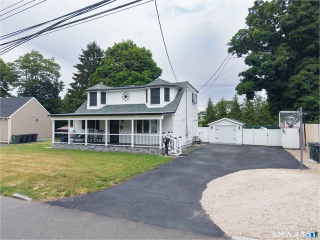 15 Corona Drive, Milford, CT 06460