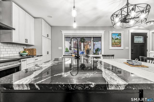 15 Corona Drive, Milford, CT 06460