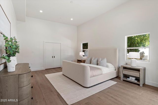 7042 E ORANGE BLOSSOM Lane, Paradise Valley, AZ 85253