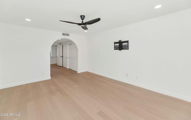 8030 E Vía Sierra Drive, Scottsdale, AZ 85258