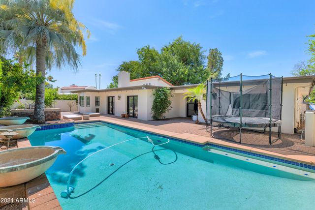 8030 E Vía Sierra Drive, Scottsdale, AZ 85258