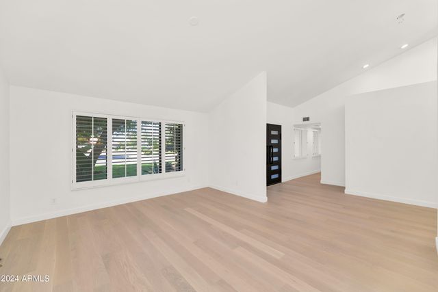 8030 E Vía Sierra Drive, Scottsdale, AZ 85258
