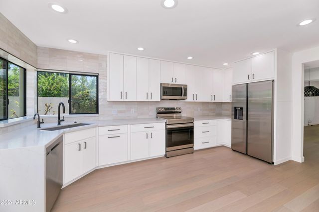 8030 E Vía Sierra Drive, Scottsdale, AZ 85258