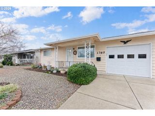 1760 VANDERBECK Ln, Woodburn, OR 97071