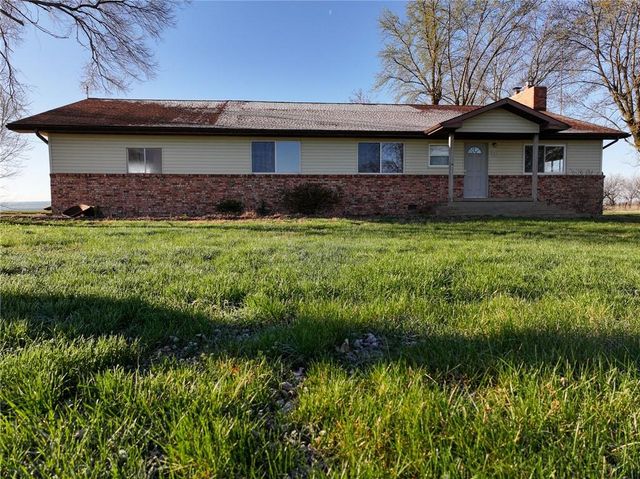 13100 E H Highway, Stockton, MO 65785