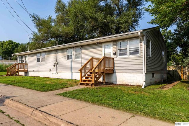 5004 N 33rd Street, Omaha, NE 68111
