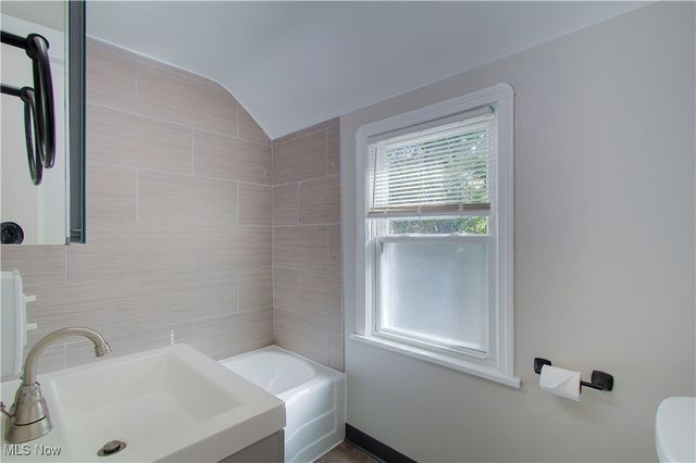 225 E 246th Street, Euclid, OH 44123