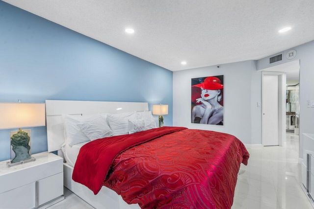 5200 N Ocean Drive 102, Riviera Beach, FL 33404