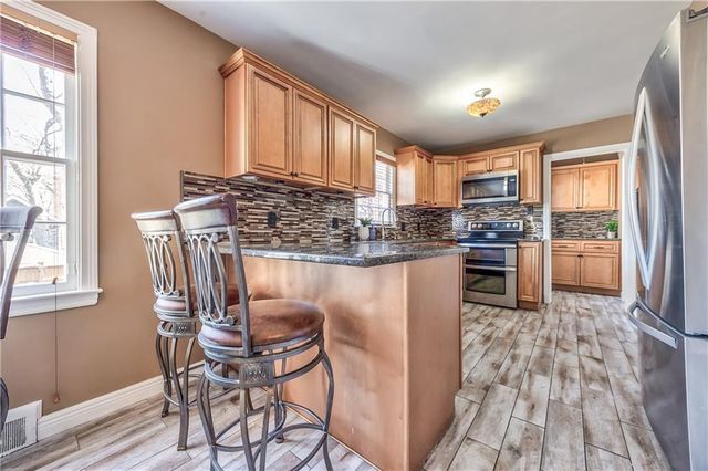 6203 MORNINGSIDE Drive, Kansas City, MO 64113