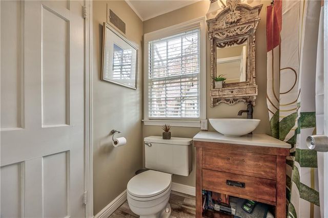 6203 MORNINGSIDE Drive, Kansas City, MO 64113