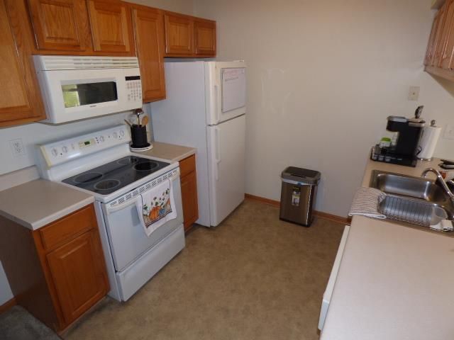 2528 Edgewood Drive, Beloit, WI 53511