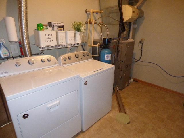 2528 Edgewood Drive, Beloit, WI 53511