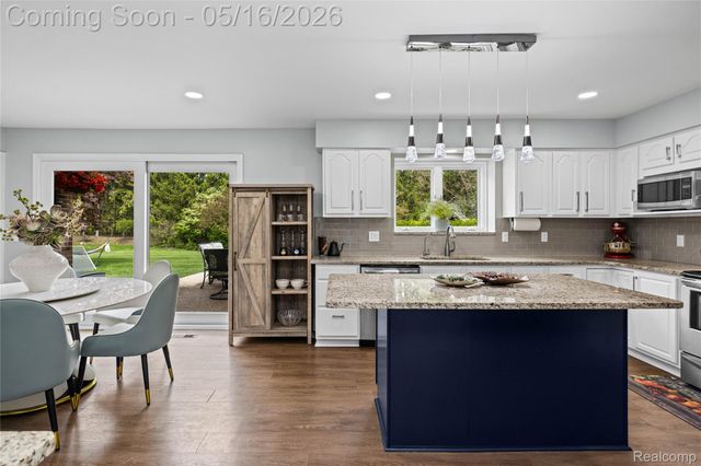 22208 Worcester Drive, Novi, MI 48374