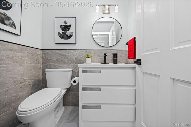 22208 Worcester Drive, Novi, MI 48374