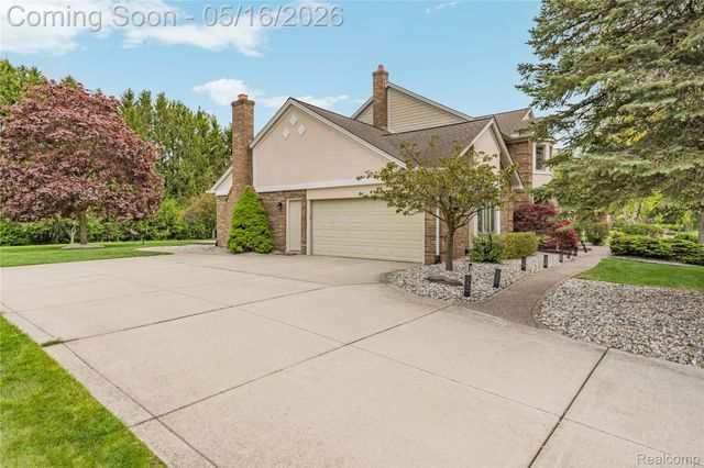 22208 Worcester Drive, Novi, MI 48374