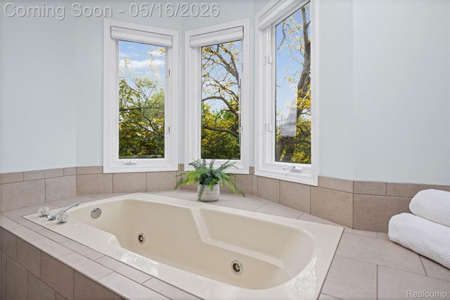 22208 Worcester Drive, Novi, MI 48374