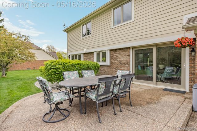 22208 Worcester Drive, Novi, MI 48374