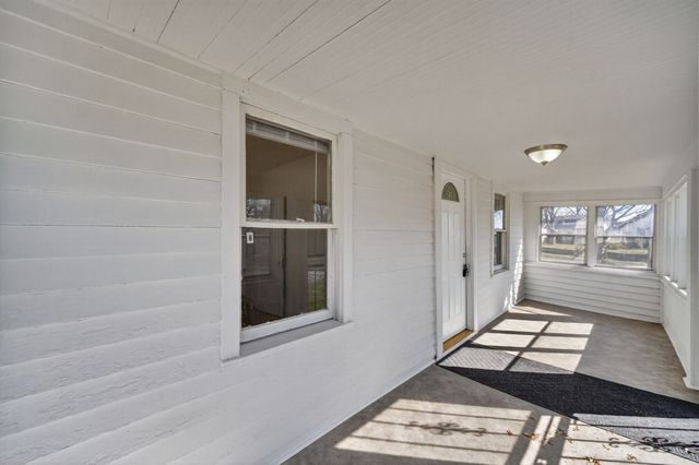 1602 Wilson Avenue, Des Moines, IA 50316