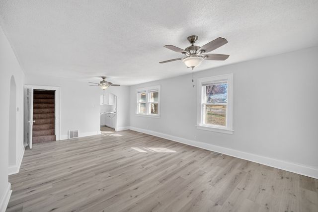 1602 Wilson Avenue, Des Moines, IA 50316