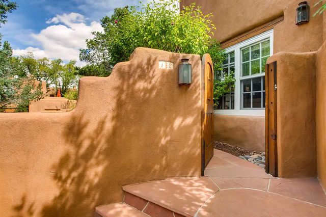334 Otero 12-1, Santa Fe, NM 87501