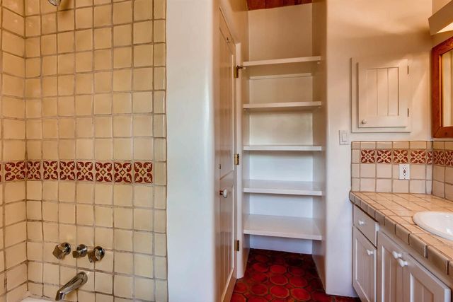 334 Otero 12-1, Santa Fe, NM 87501