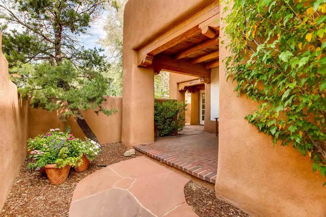 334 Otero 12-1, Santa Fe, NM 87501