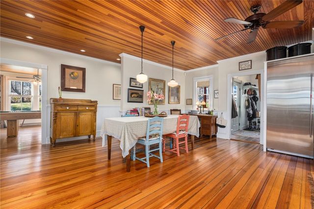 41 Walcott Avenue, Jamestown, RI 02835