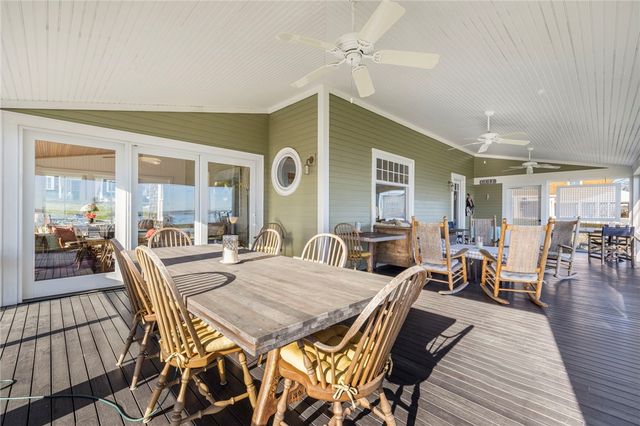 41 Walcott Avenue, Jamestown, RI 02835