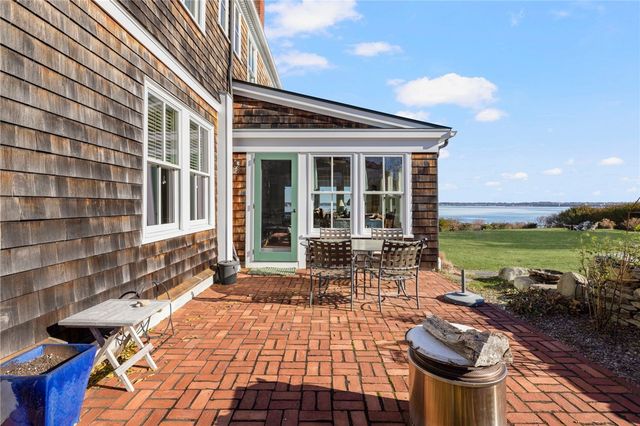 41 Walcott Avenue, Jamestown, RI 02835