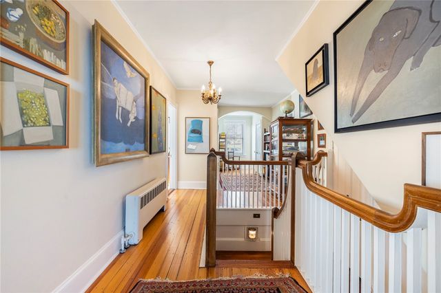 41 Walcott Avenue, Jamestown, RI 02835