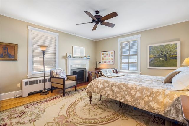 41 Walcott Avenue, Jamestown, RI 02835