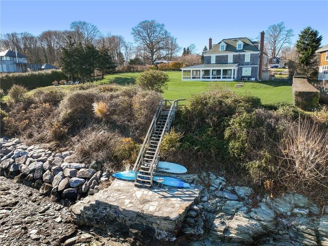 41 Walcott Avenue, Jamestown, RI 02835
