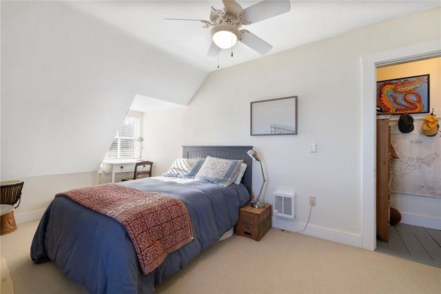 41 Walcott Avenue, Jamestown, RI 02835