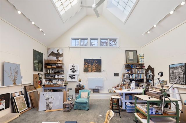 41 Walcott Avenue, Jamestown, RI 02835