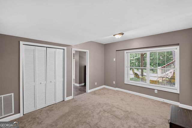 5950 Sequoia Lane, Douglasville, GA 30135