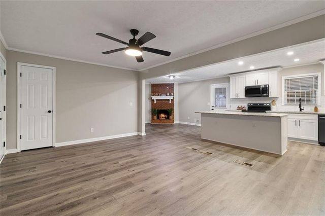 6896 LAURELWOOD Drive, Douglasville, GA 30135